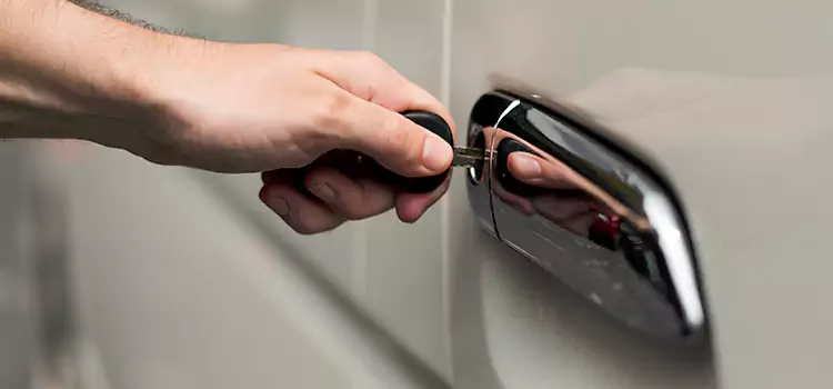 Why Choose Our Auto Locksmith Team in Islip, NY?